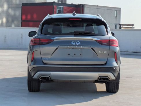 Used 2020 INFINITI QX50 Luxe w/ Navigation Package image 6