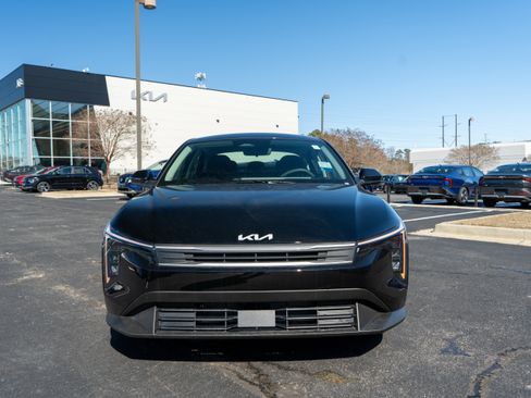 New 2025 Kia K4 LXS image 11