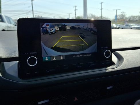 Used 2023 Honda Accord EX image 20