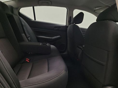 Used 2024 Nissan Altima 2.5 SV FWD image 19