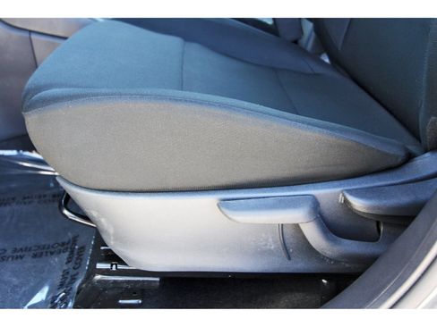 Certified 2025 Nissan Kicks Play S FWD image 28