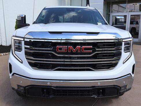 New 2026 GMC Sierra 1500 SLT w/ SLT Premium Plus Package AWD/4WD image 2