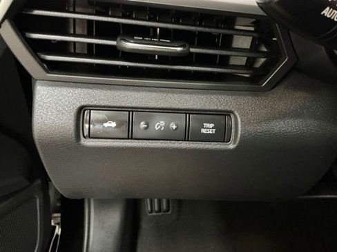 Used 2022 Nissan Altima 2.5 S FWD image 18