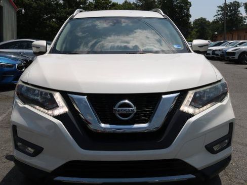 Used 2017 Nissan Rogue SL FWD image 2