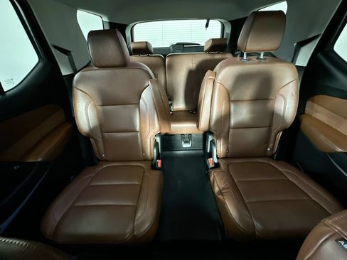 Used 2019 Chevrolet Traverse High Country AWD/4WD image 13