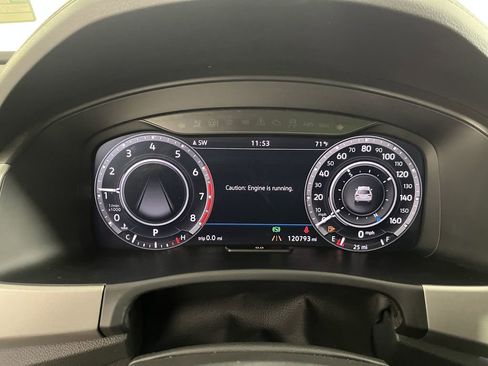 Used 2019 Volkswagen Atlas SEL Premium image 19