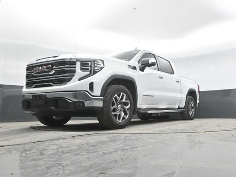 Used 2023 GMC Sierra 1500 SLT w/ SLT Premium Package AWD/4WD image 26