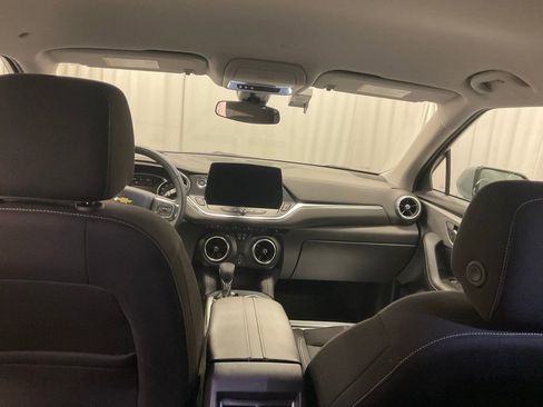 Used 2025 Chevrolet Blazer LT image 14