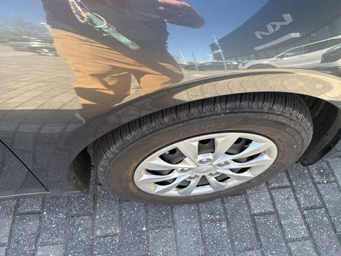 Used 2022 Kia Forte Sedan image 8