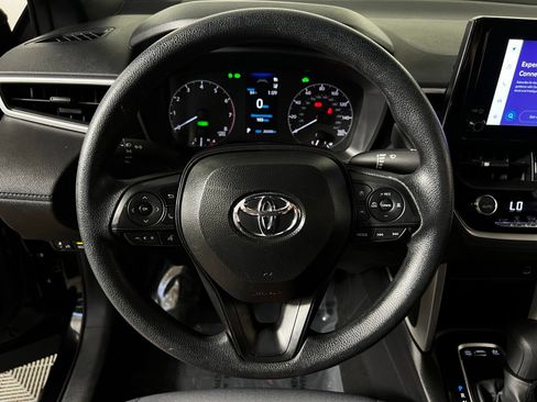 Used 2025 Toyota Corolla Cross AWD Hybrid image 11