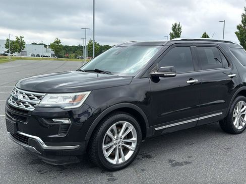 Used 2019 Ford Explorer Limited w/ Ford Safe & Smart Package AWD/4WD image 14