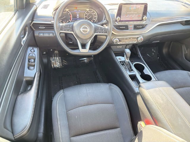 Certified 2024 Nissan Altima 2.5 SV FWD image 9