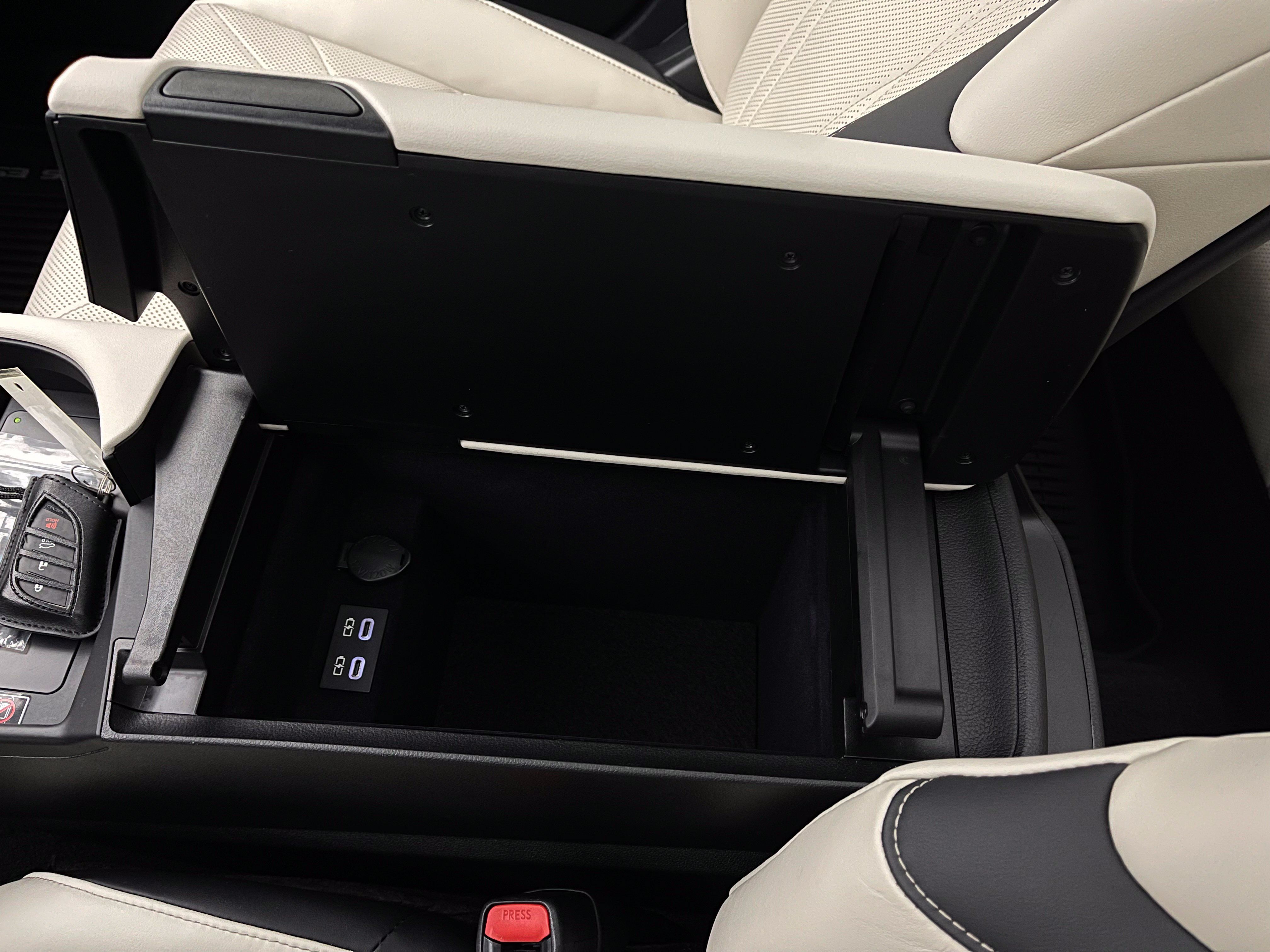 Used 2024 Lexus ES 350 Ultra Luxury w/ Accessory Package (Z2) FWD image 34