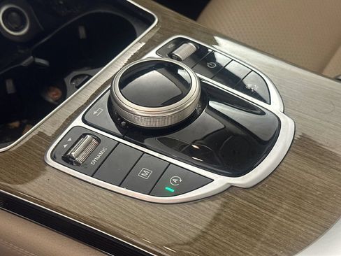 Used 2018 Mercedes-Benz GLC 300 image 7