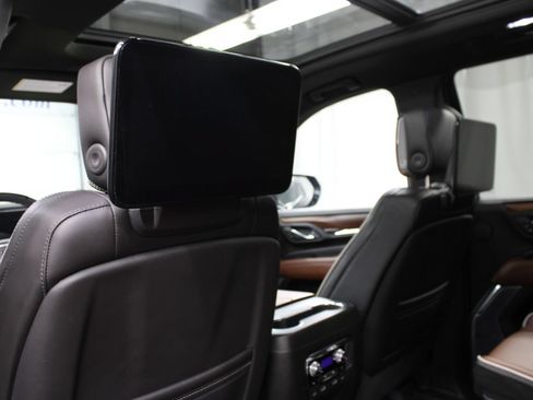 Used 2023 GMC Yukon Denali Ultimate AWD/4WD image 19