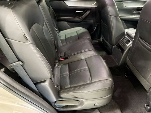 Used 2024 MAZDA CX-90 3.3 Turbo w/ Preferred Plus AWD/4WD image 22