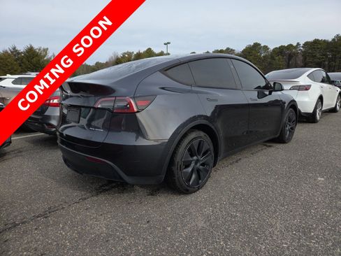 Used 2024 Tesla Model Y Long Range image 5