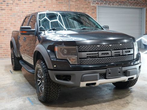 Used 2013 Ford F150 Raptor w/ Luxury Equipment Group image 6