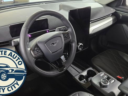 Used 2021 Ford Mustang Mach-E Select w/ Comfort/Technology Package image 9