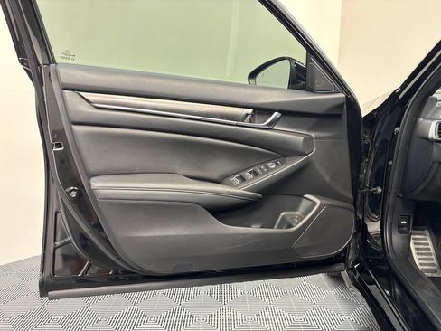 Certified 2019 Honda Accord Sport image 11