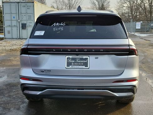 New 2026 Lincoln Nautilus Reserve image 5