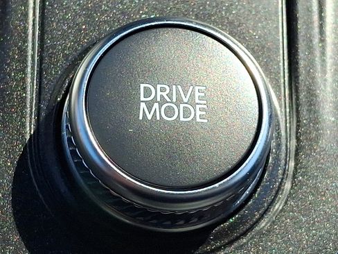 Used 2025 Ford Explorer ST image 23