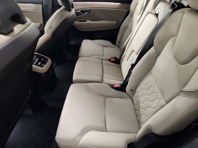 New 2026 Volvo XC90 T8 Plus w/ Protection Package Premier AWD/4WD image 30