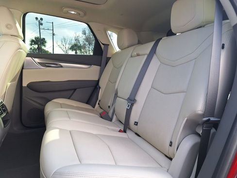 Certified 2023 Cadillac XT5 Premium Luxury image 24