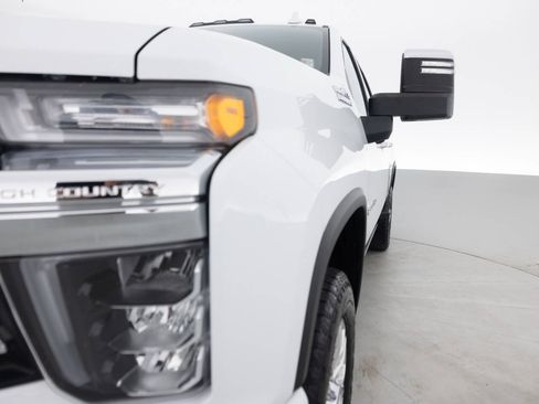 Used 2023 Chevrolet Silverado 2500 High Country w/ Z71 Off-Road Package AWD/4WD image 12