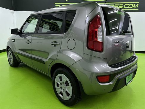 Used 2013 Kia Soul FWD image 7