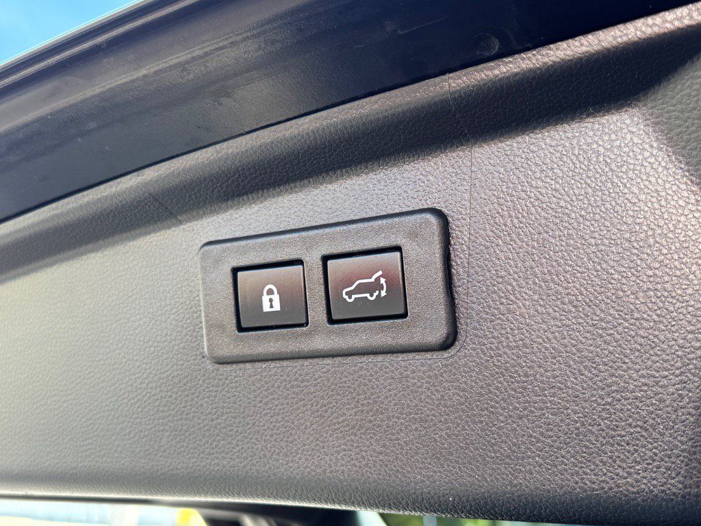 Used 2021 Subaru Outback Touring AWD/4WD image 22
