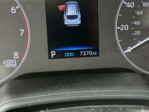 Certified 2024 Toyota Corolla Cross SE image 12