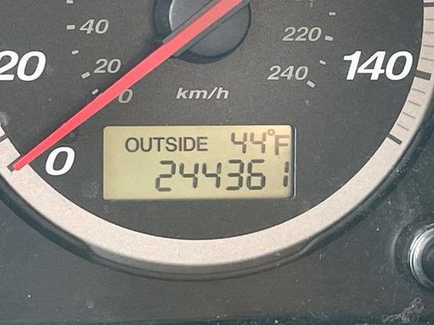 Used 2005 Honda CR-V EX image 40