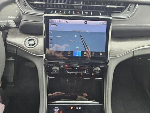 Used 2024 Jeep Grand Cherokee Limited 4xe image 15