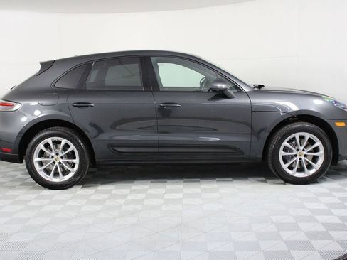 Certified 2026 Porsche Macan AWD/4WD image 8