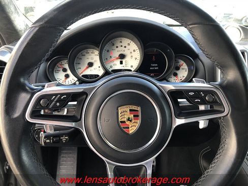 Used 2016 Porsche Cayenne GTS w/ Premium Package Plus AWD/4WD image 12