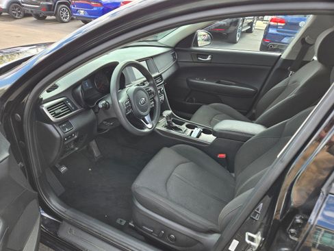 Used 2018 Kia Optima LX w/ Convenience Package FWD image 4