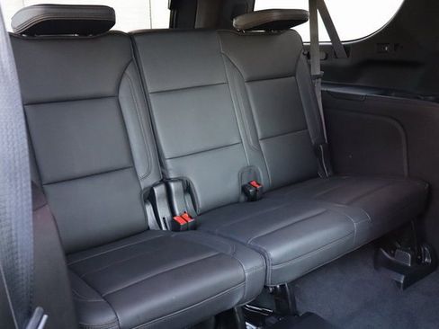 Used 2021 Chevrolet Suburban High Country image 38