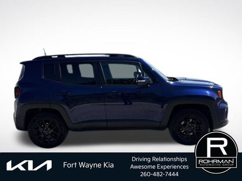 Used 2020 Jeep Renegade Altitude AWD/4WD image 7