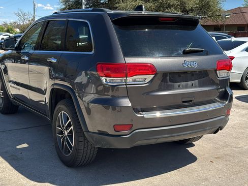 Used 2018 Jeep Grand Cherokee Limited image 5