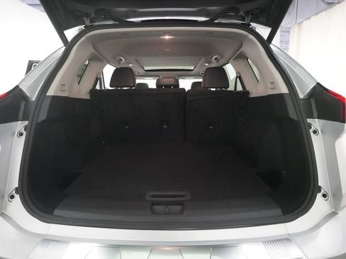 Used 2024 Nissan Rogue SV w/ SV Premium Package AWD/4WD image 10