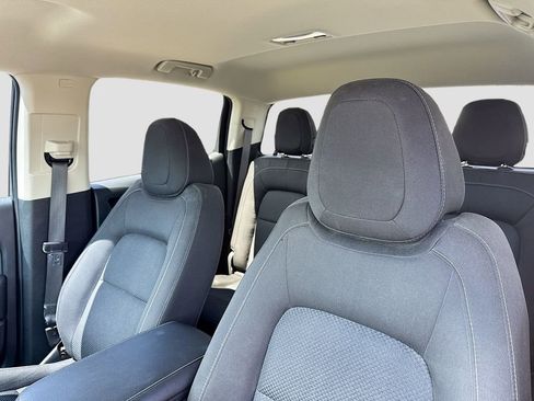 Used 2022 Chevrolet Colorado LT w/ Safety Package image 12