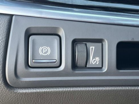 Certified 2024 Cadillac XT6 Premium Luxury w/ LPO, Floor Liner Package image 30