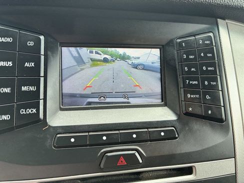 Used 2015 Ford Expedition XLT AWD/4WD image 12