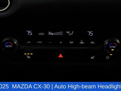 Used 2025 MAZDA CX-30 AWD 2.5 S w/ Preferred Package image 18