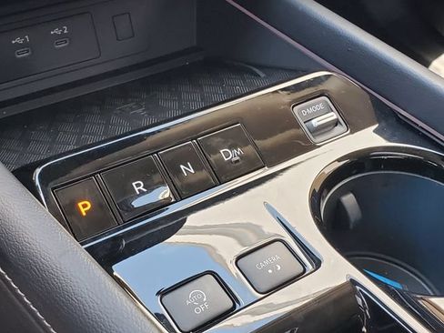 Certified 2025 Nissan Murano SL w/ Cargo Package AWD/4WD image 19