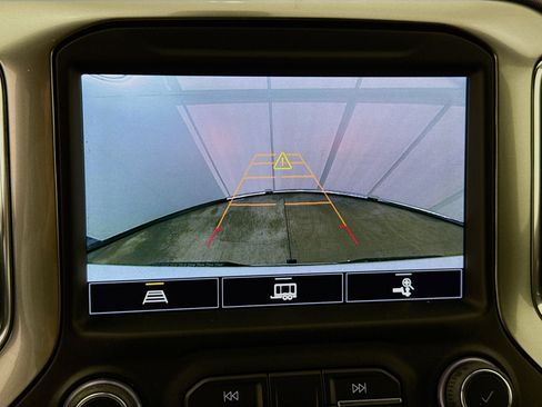 Used 2022 Chevrolet Silverado 1500 LTZ RWD image 16