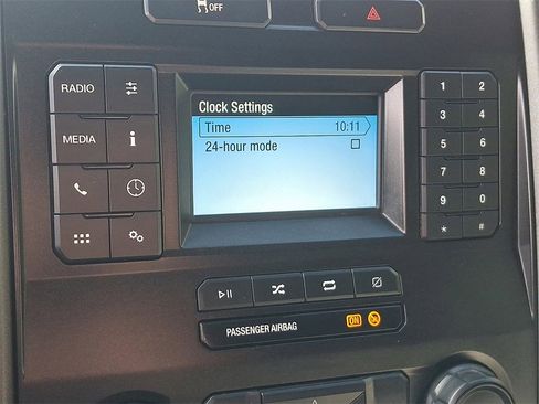 Used 2022 Ford F250 XL w/ Power Equipment Group image 17