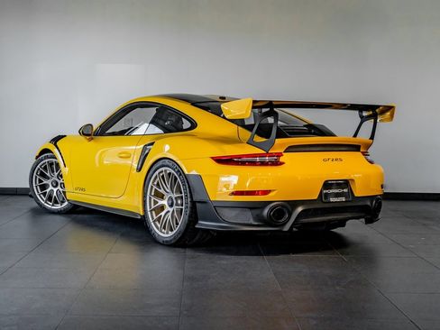 Certified 2018 Porsche 911 GT2 RS image 3