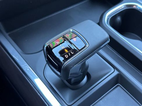 New 2026 GMC Sierra 1500 SLT w/ SLT Premium Package image 28